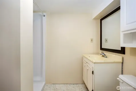 7527 23rd Avenue NW Seattle WA 98117