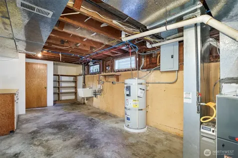 7527 23rd Avenue NW Seattle WA 98117