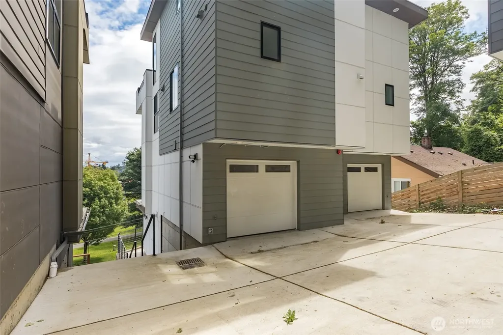 1019 Sturgus Avenue S Seattle WA 98144