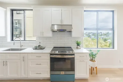 1019 Sturgus Avenue S Seattle WA 98144