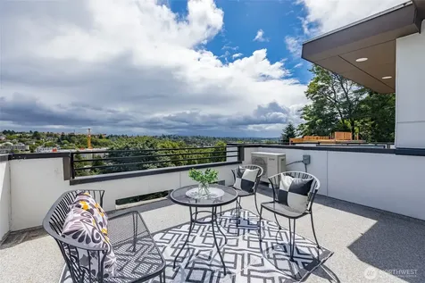 1019 Sturgus Avenue S Seattle WA 98144