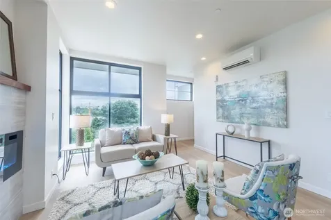 1019 Sturgus Avenue S Seattle WA 98144