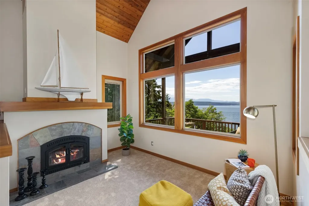 30050 Scenic Drive NE Poulsbo WA 98370