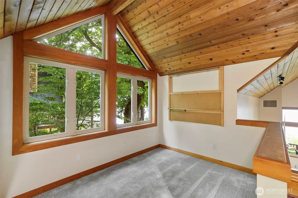 30050 Scenic Drive NE Poulsbo WA 98370