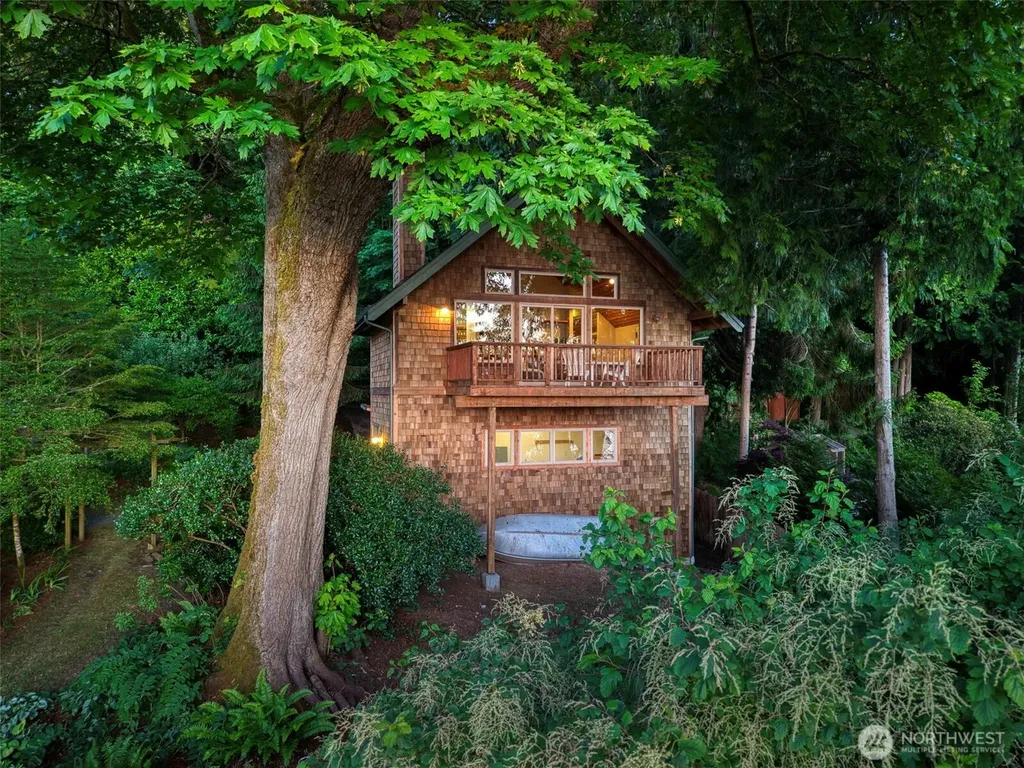 30050 Scenic Drive NE Poulsbo WA 98370