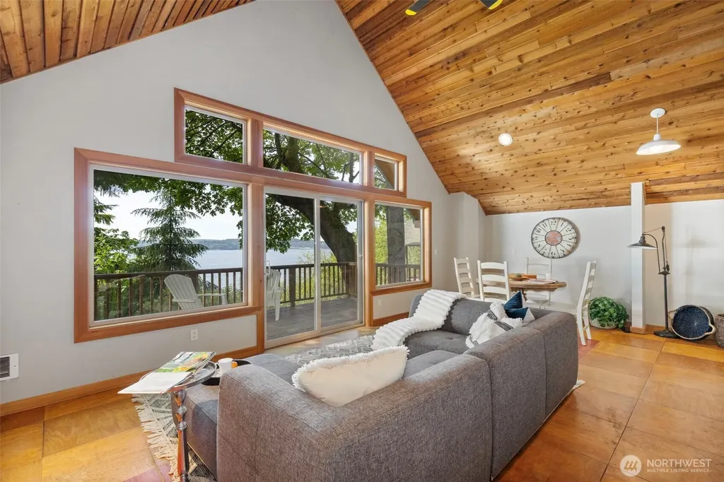 30050 Scenic Drive NE Poulsbo WA 98370