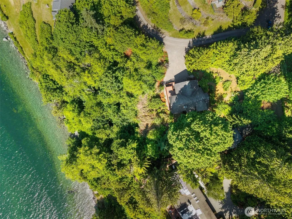 30050 Scenic Drive NE Poulsbo WA 98370