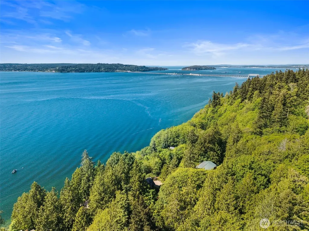 30050 Scenic Drive NE Poulsbo WA 98370