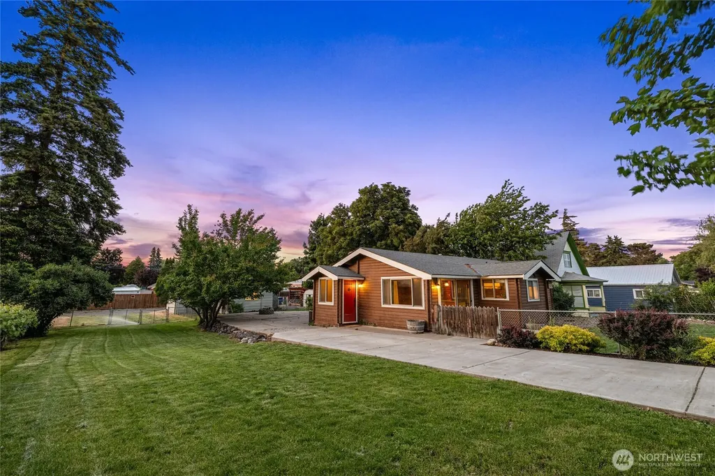 407 W 11th Avenue Ellensburg WA 98926