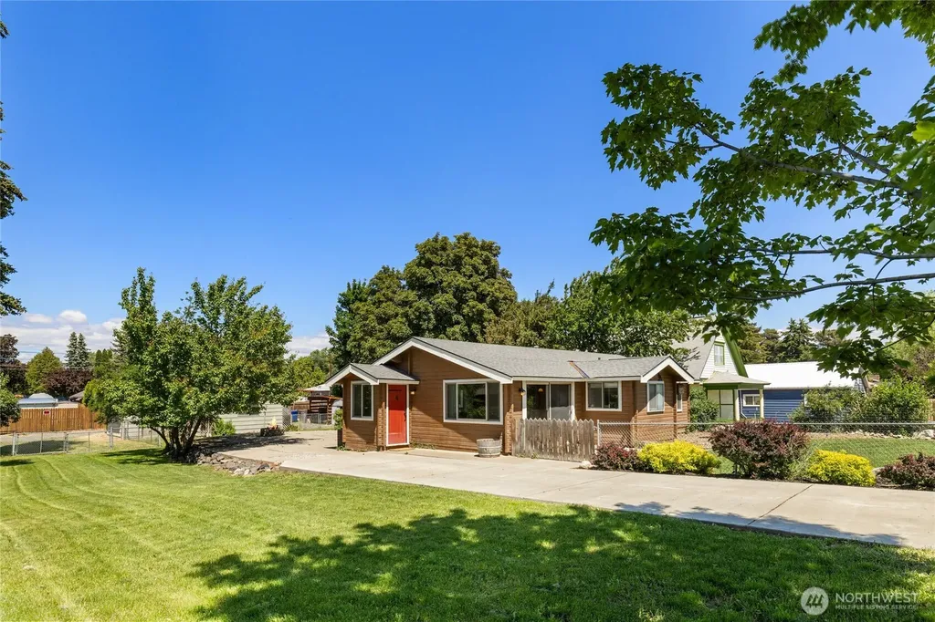 407 W 11th Avenue Ellensburg WA 98926