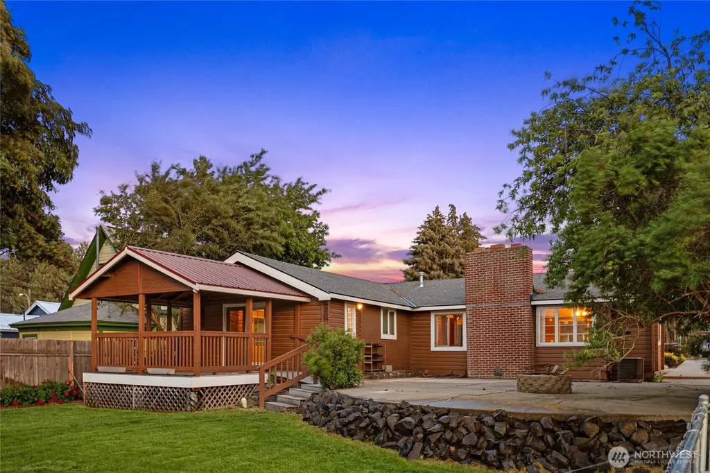 407 W 11th Avenue Ellensburg WA 98926