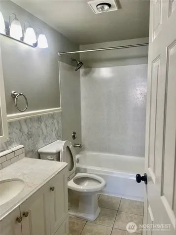 10824 170th Street SE Renton WA 98055