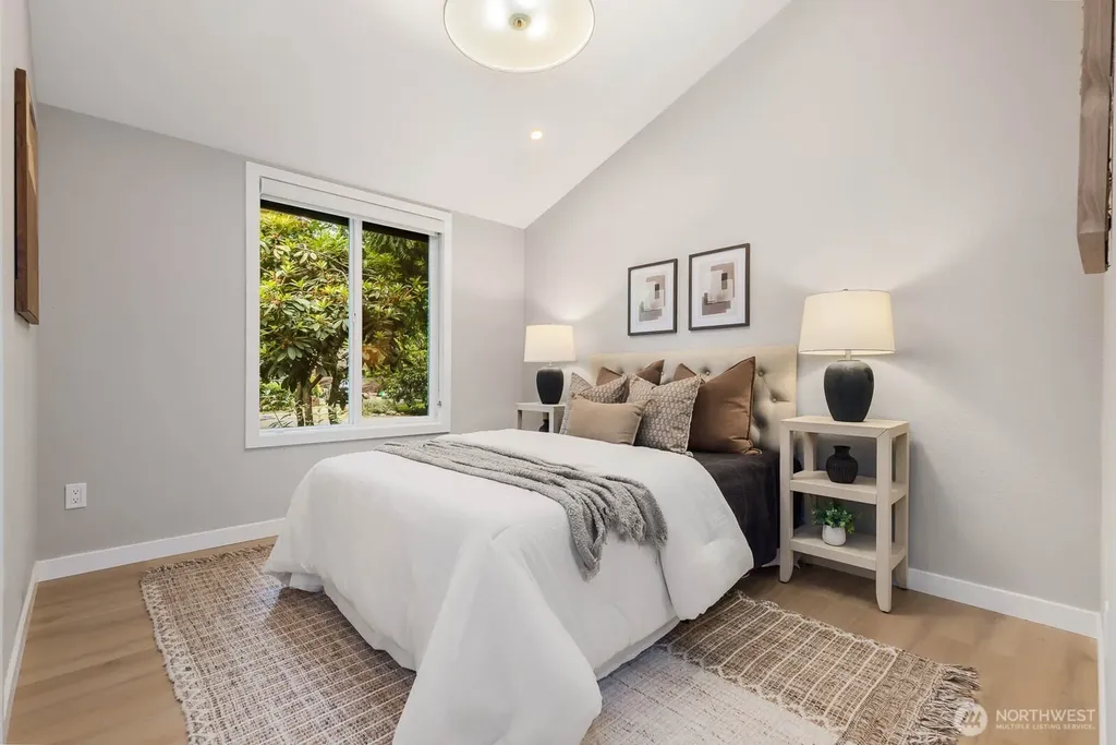 1928 218th Lane SE Sammamish WA 98075