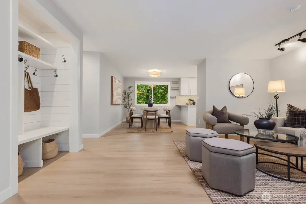 1928 218th Lane SE Sammamish WA 98075