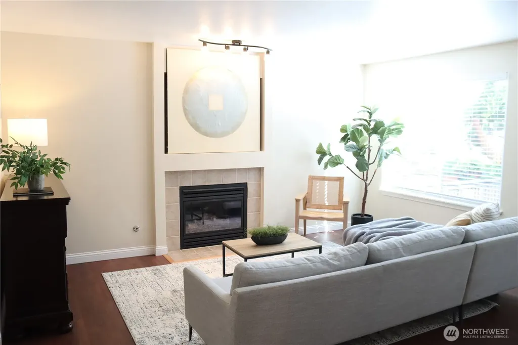 5312 Picnic Point Road Edmonds WA 98026
