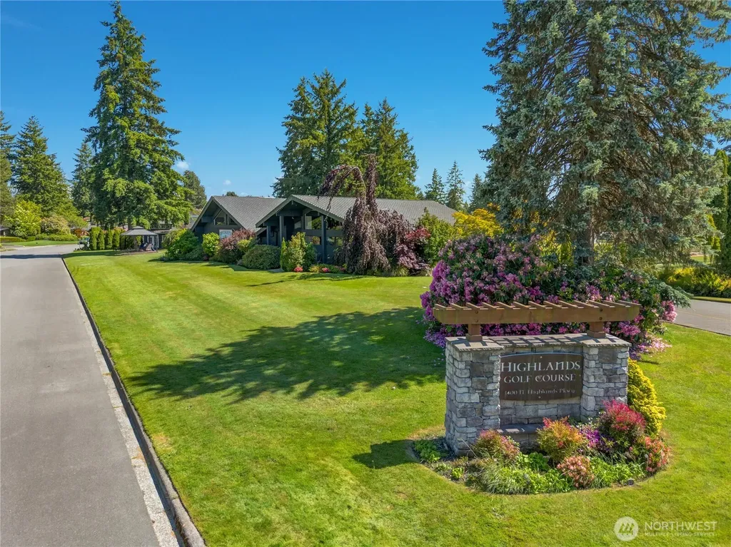 1372 Bel Air Road Tacoma WA 98406