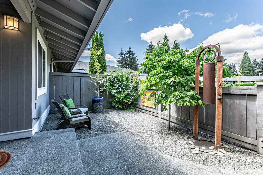 1372 Bel Air Road Tacoma WA 98406