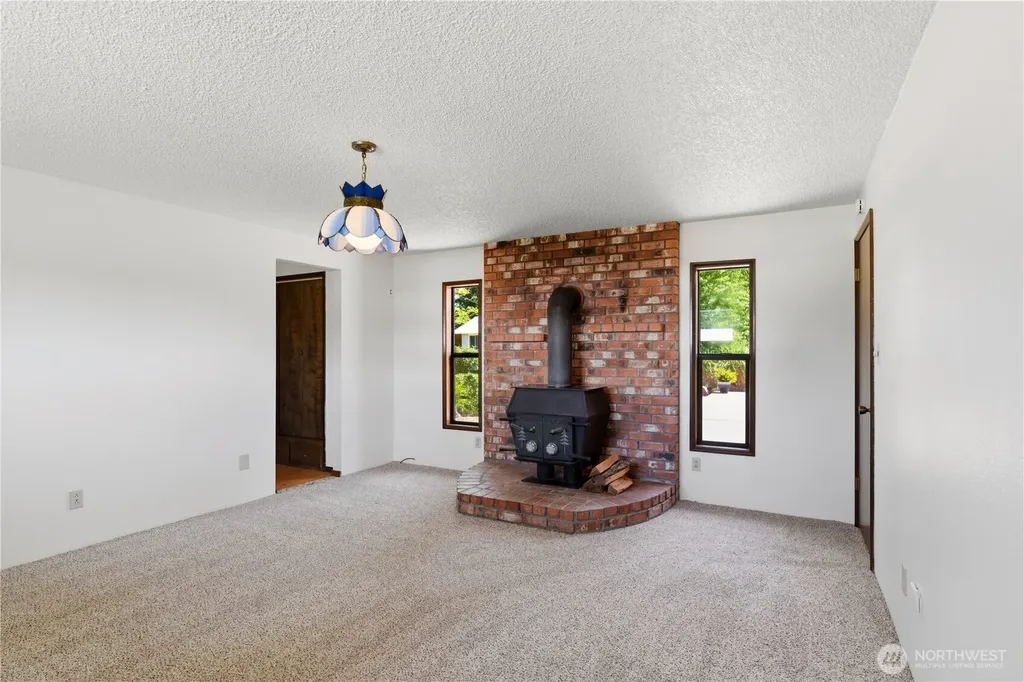 234 Avery Road W Winlock WA 98596