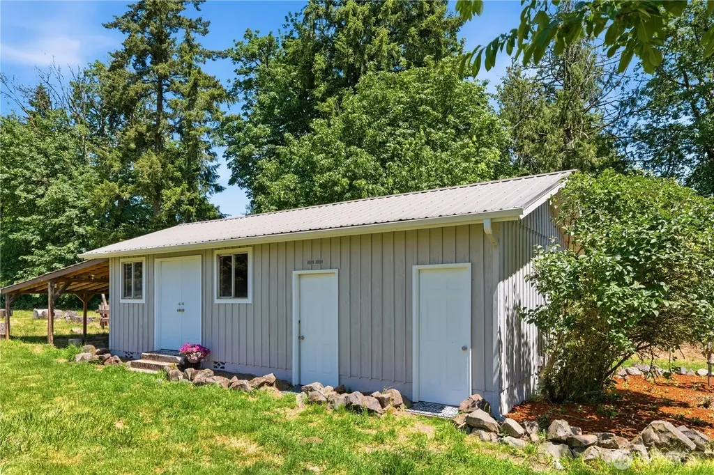 234 Avery Road W Winlock WA 98596
