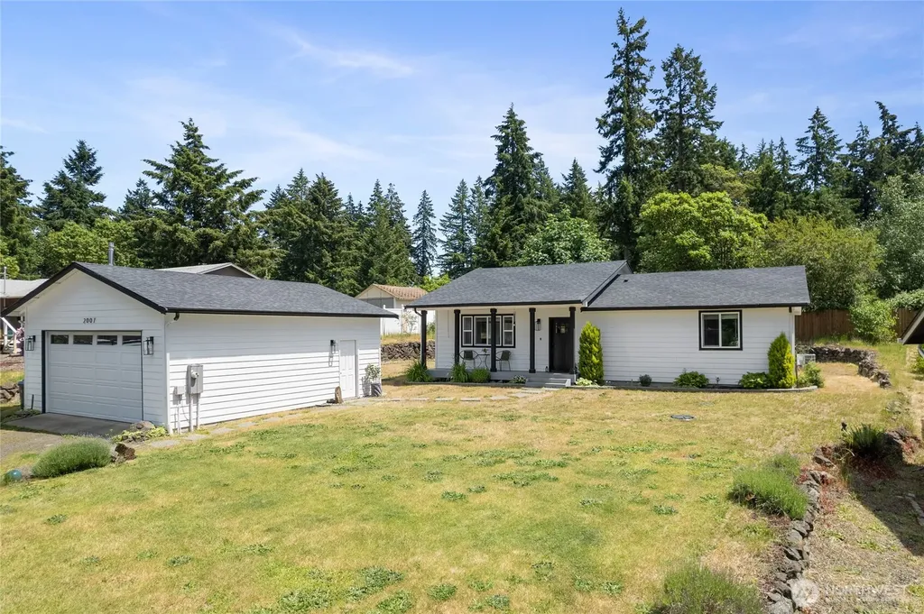 2007 191st Avenue Ct SW Lakebay WA 98349