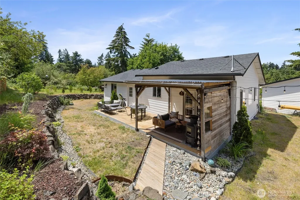 2007 191st Avenue Ct SW Lakebay WA 98349