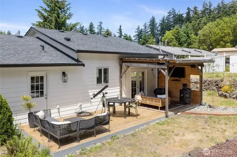 2007 191st Avenue Ct SW Lakebay WA 98349