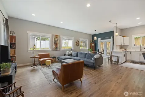 2007 191st Avenue Ct SW Lakebay WA 98349