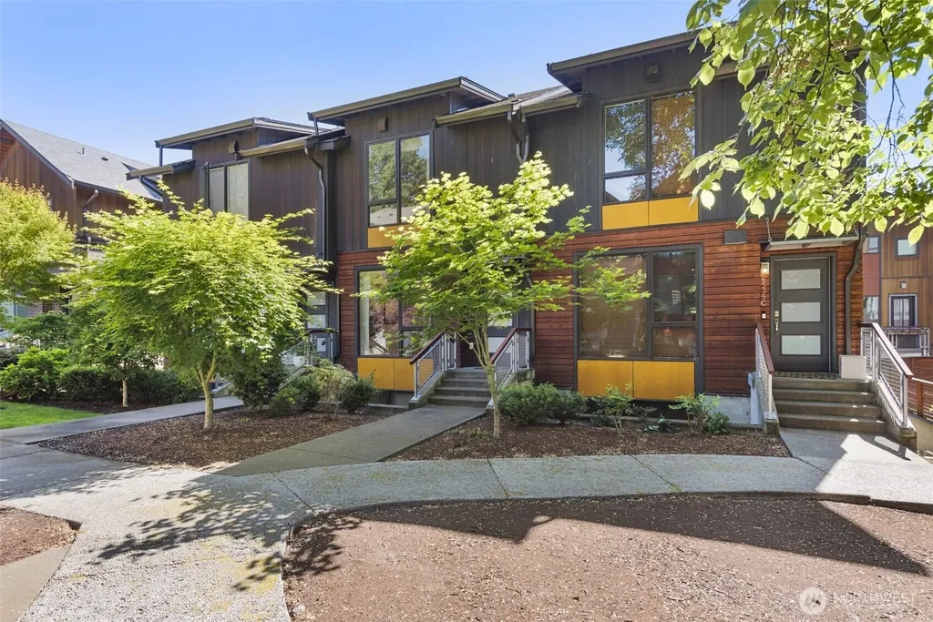 6535 34th Avenue NE Seattle WA 98115
