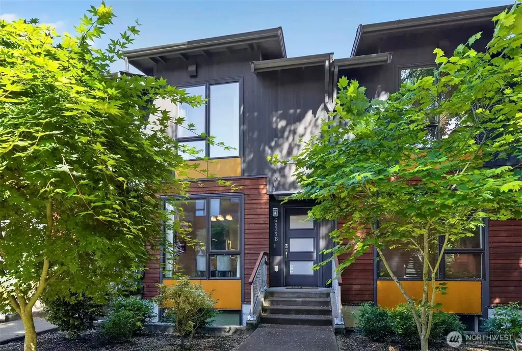 6535 34th Avenue NE Seattle WA 98115