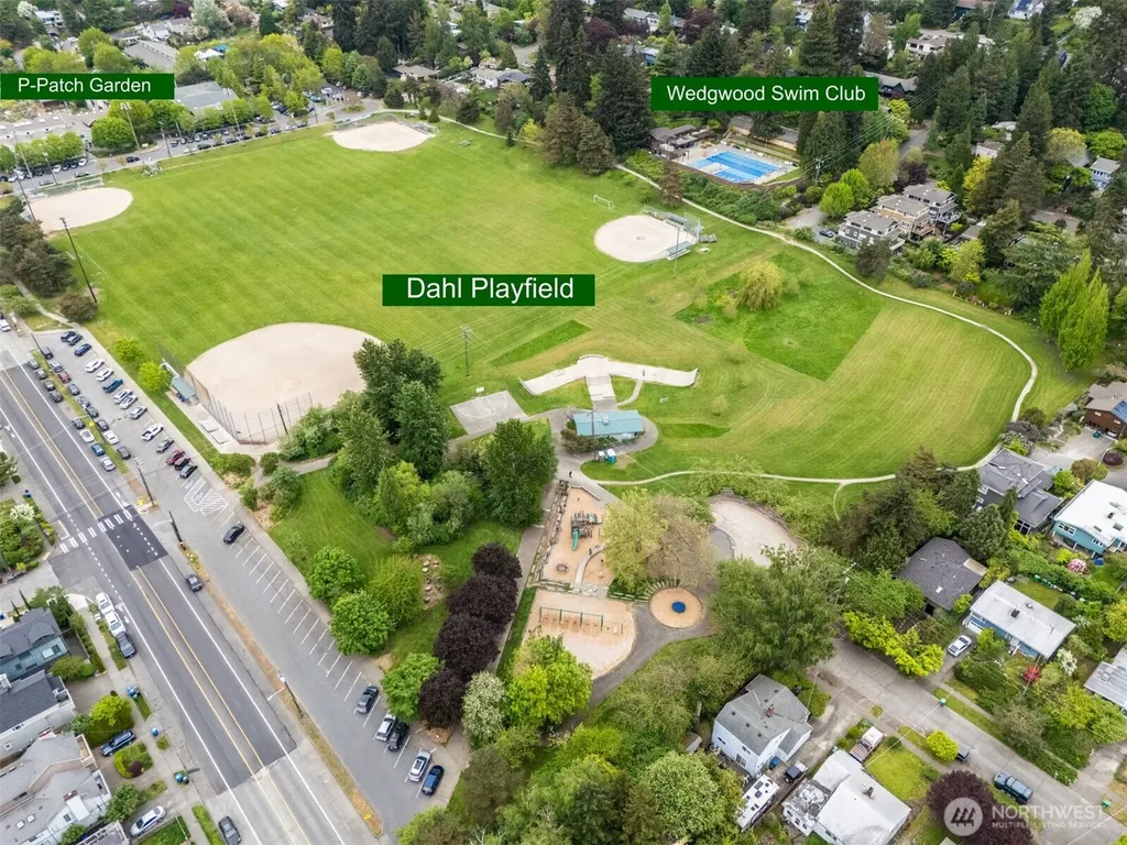 6535 34th Avenue NE Seattle WA 98115