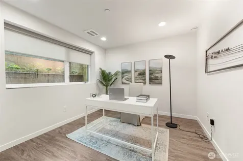6535 34th Avenue NE Seattle WA 98115