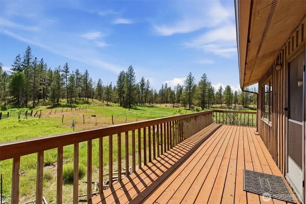 21818 S Frog Hollow Lane Cheney WA 99004