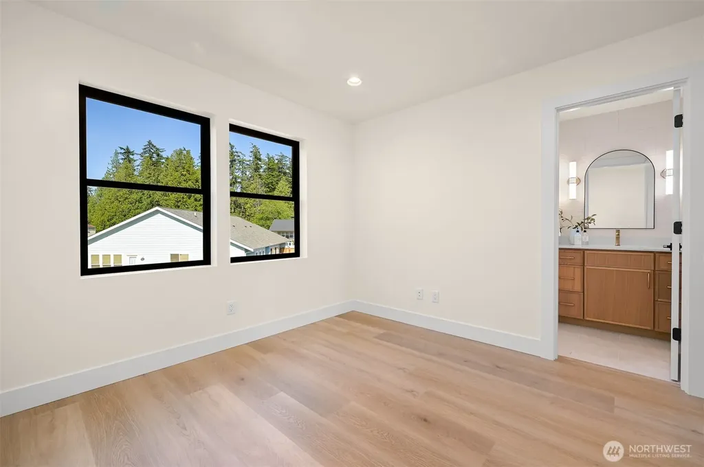 1128 Leighton Street Blaine WA 98230