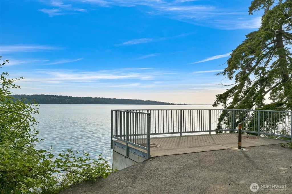 1128 Leighton Street Blaine WA 98230