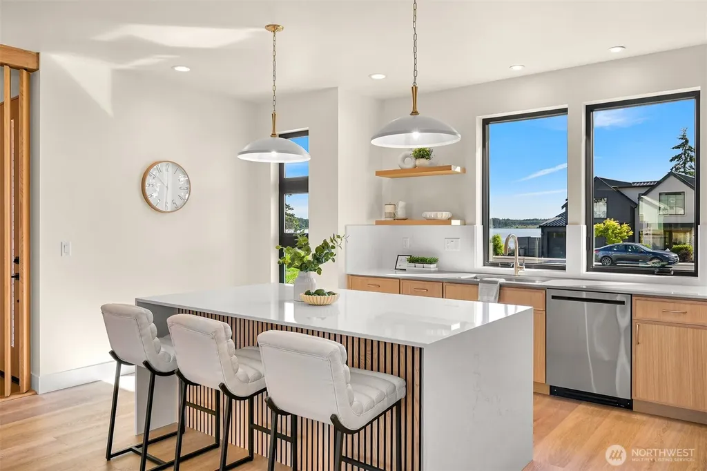 1128 Leighton Street Blaine WA 98230