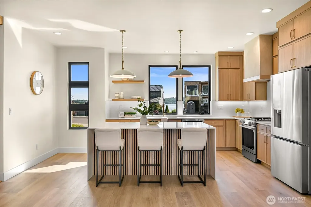 1128 Leighton Street Blaine WA 98230
