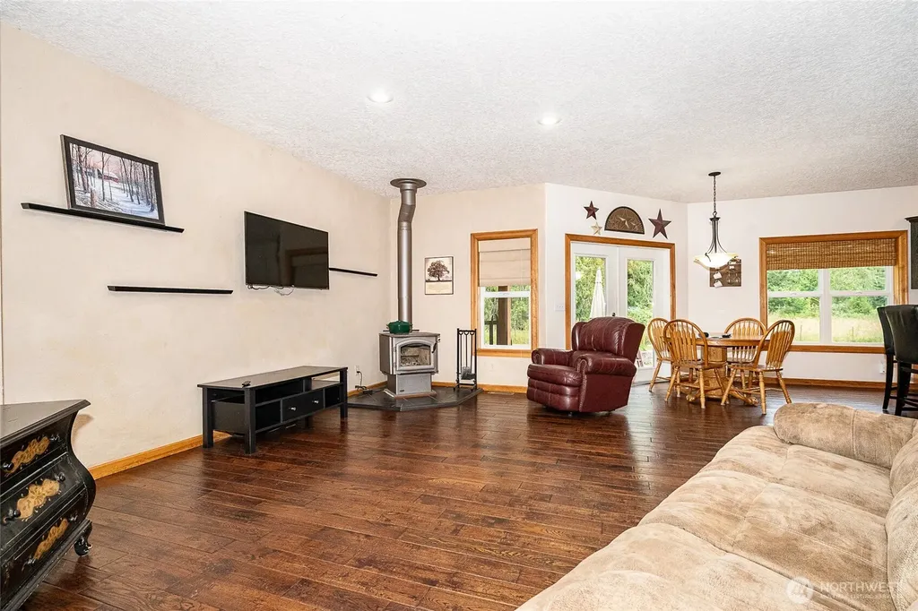 298 Toledo Salmon Creek Road Toledo WA 98591