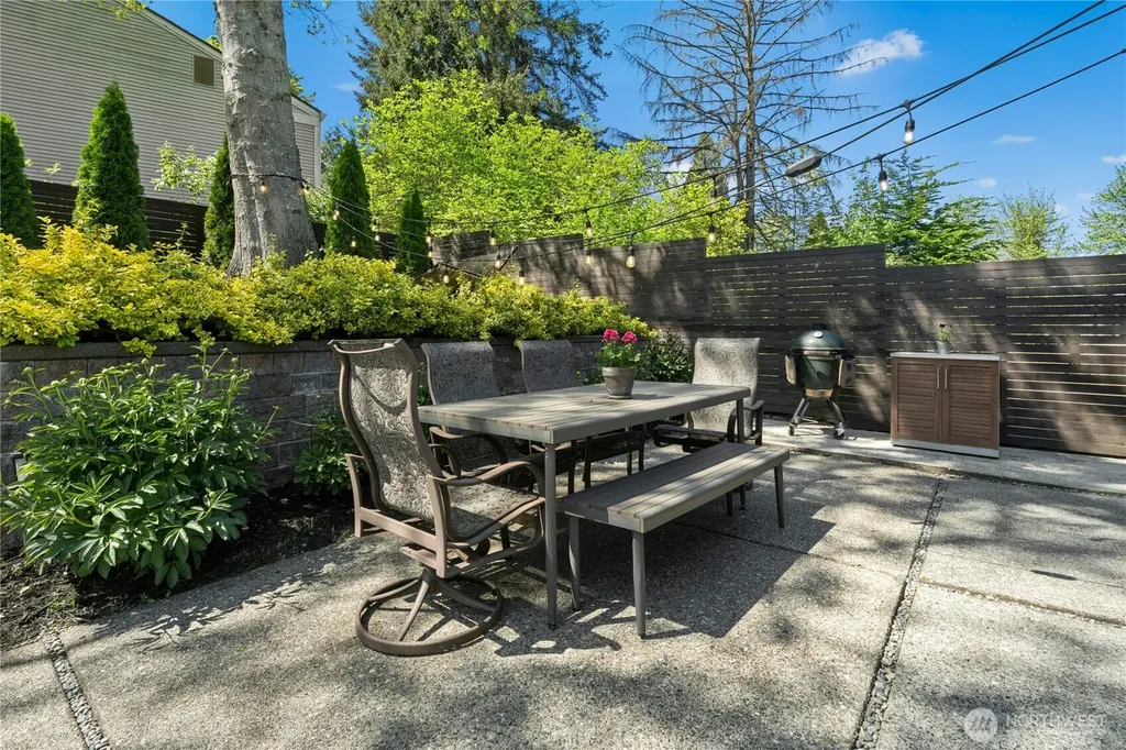 6607 149th Avenue NE Redmond WA 98052