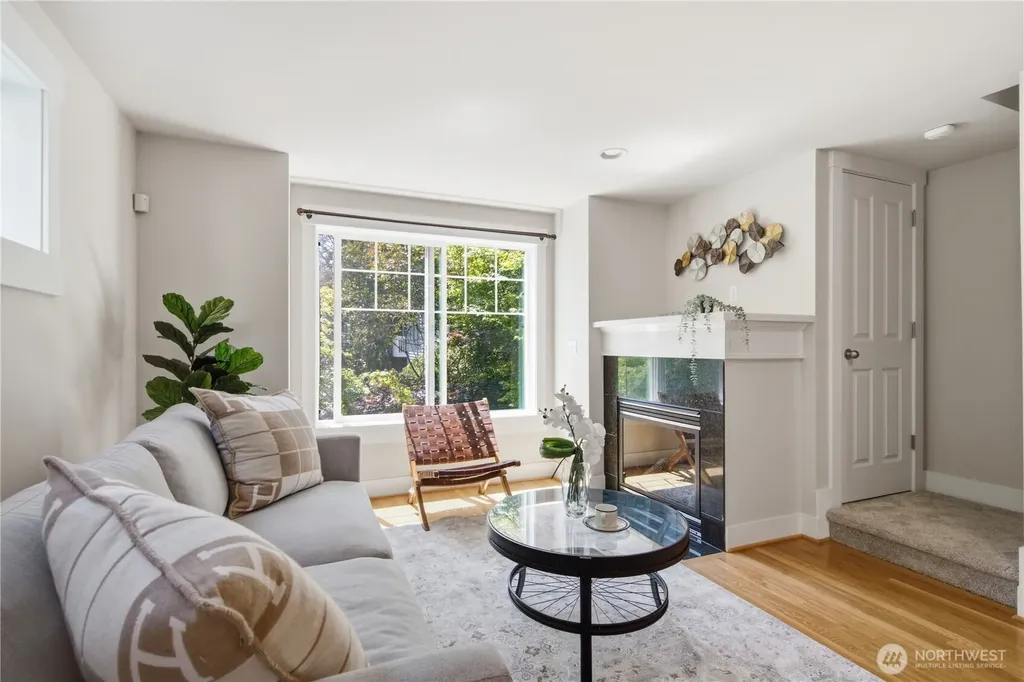 1017 NE 123rd Street Seattle WA 98125