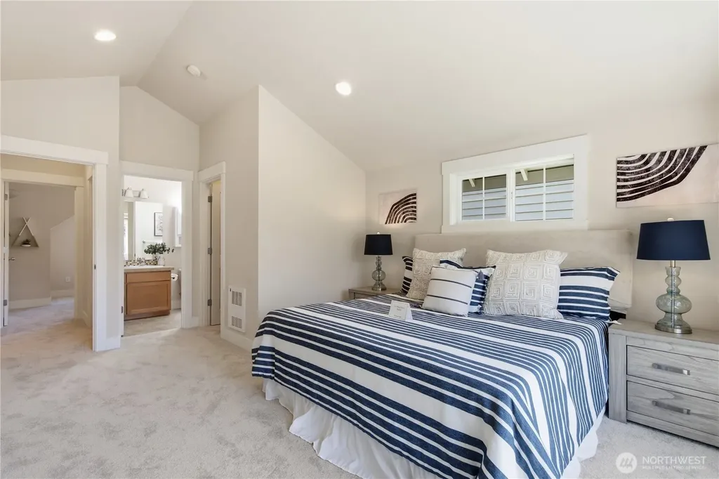 1017 NE 123rd Street Seattle WA 98125