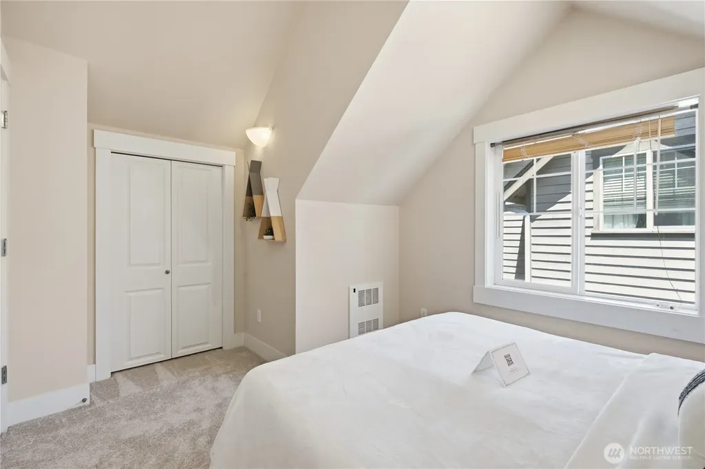 1017 NE 123rd Street Seattle WA 98125