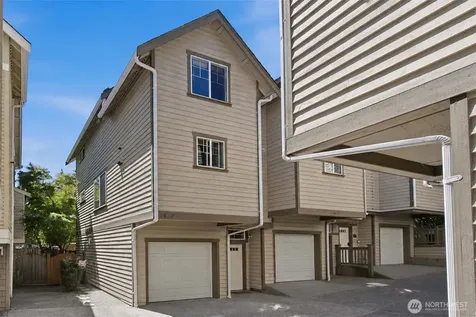 1017 NE 123rd Street Seattle WA 98125
