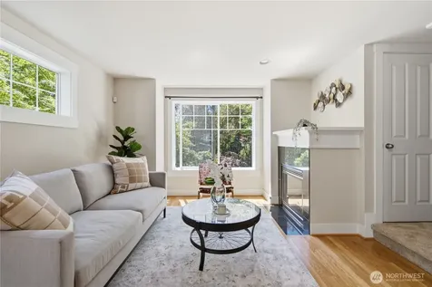 1017 NE 123rd Street Seattle WA 98125