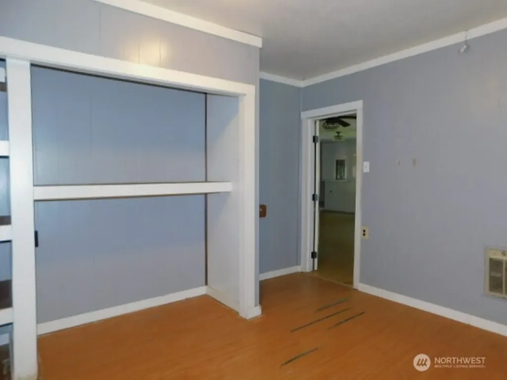 33 Baskins Road Port Angeles WA 98363