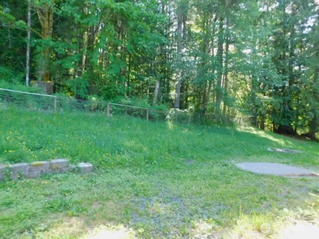 33 Baskins Road Port Angeles WA 98363
