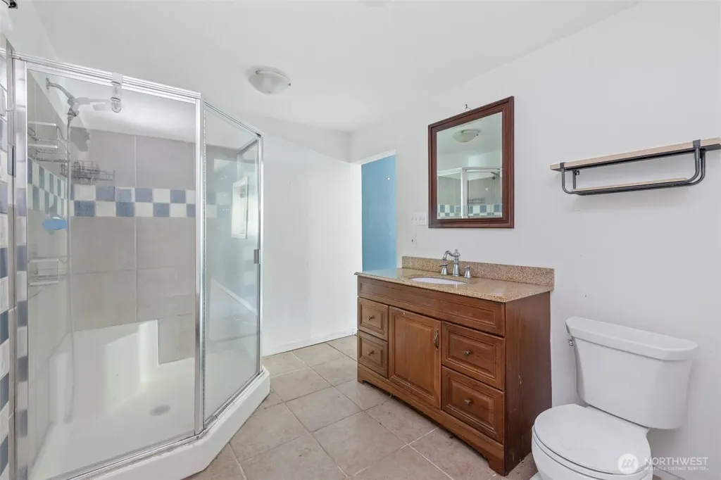 33 Baskins Road Port Angeles WA 98363