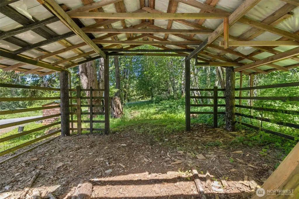 33 Baskins Road Port Angeles WA 98363