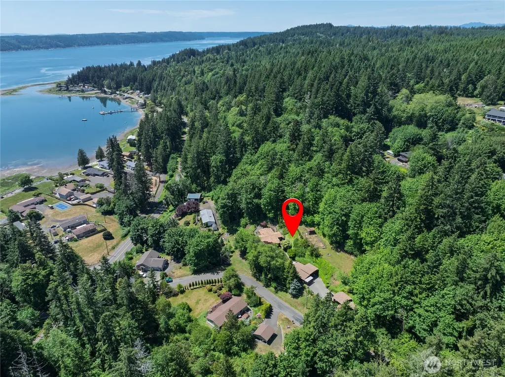 41 NE Virgina Avenue Belfair WA 98528