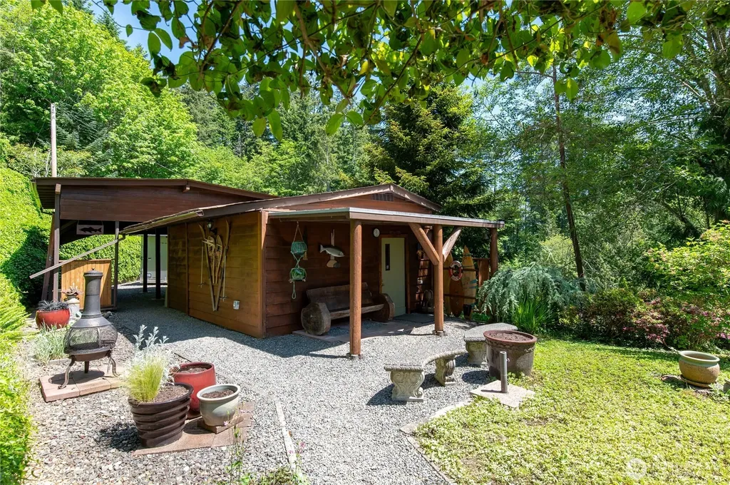 41 NE Virgina Avenue Belfair WA 98528