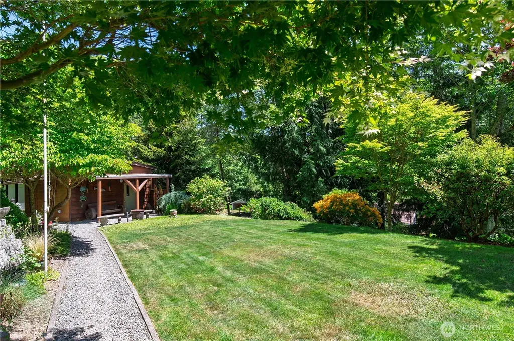 41 NE Virgina Avenue Belfair WA 98528